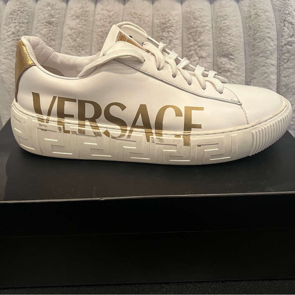 Versace La Greca Logo White And Gold Men’s Sneakers Size 42/US 9